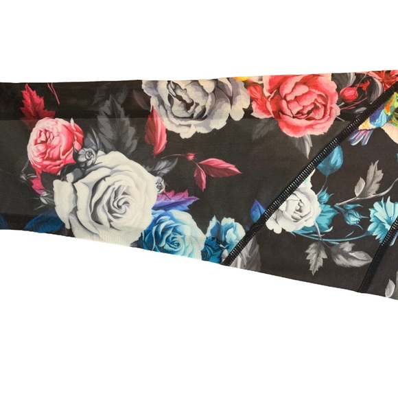 Zyia floral mesh light n tight high rise 24” - Picture 7 of 8